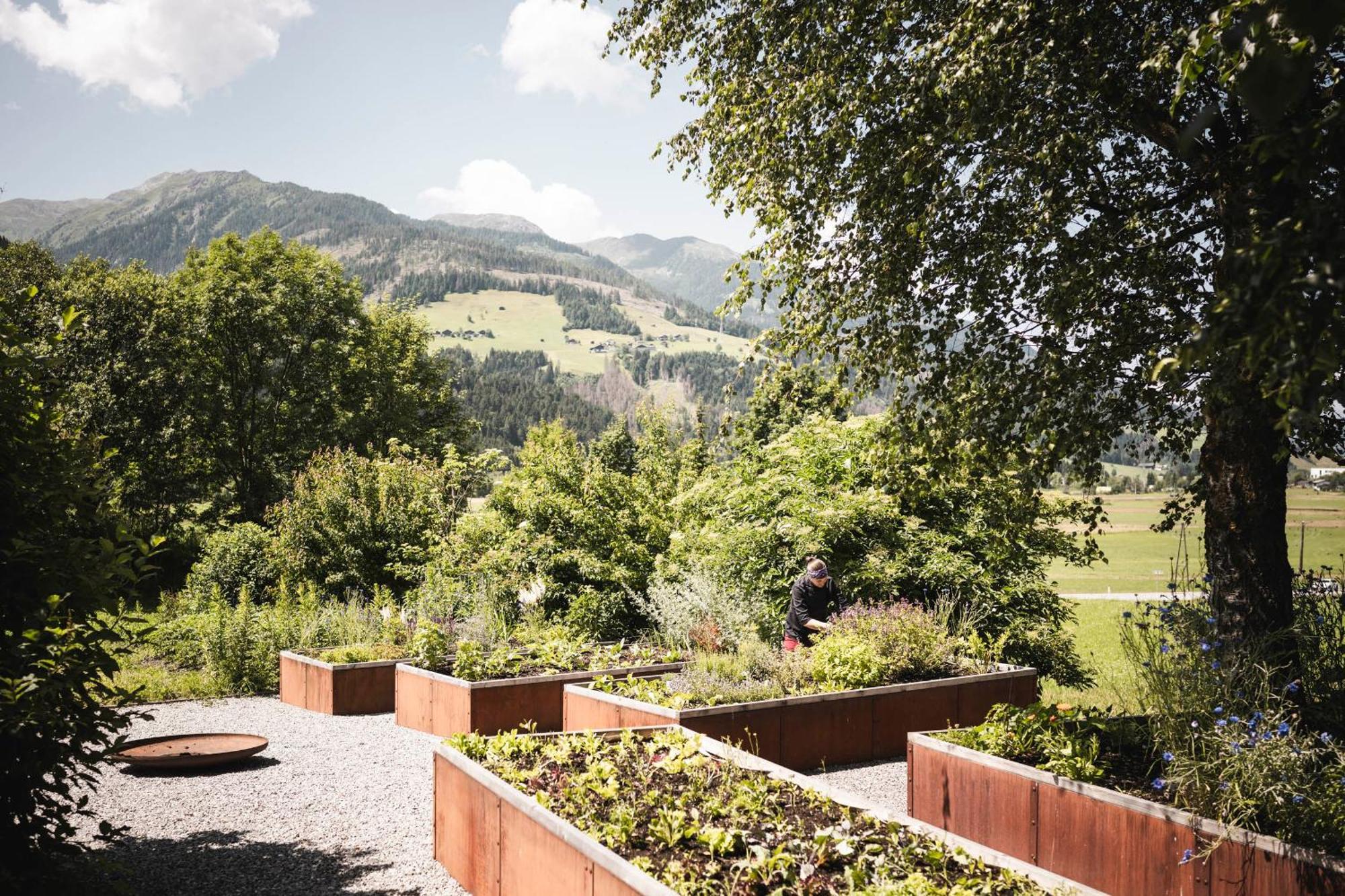 Strasserwirt - Ansitz Zu Tirol Strassen Exterior foto